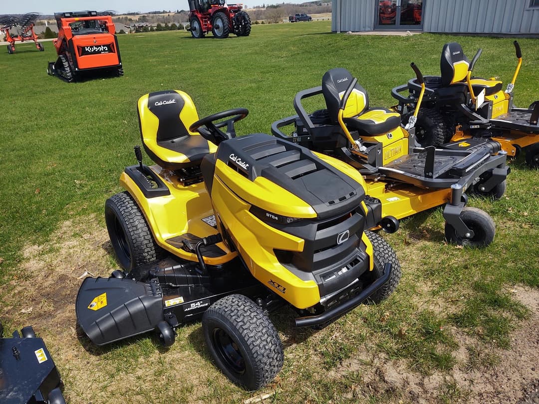 Image of Cub Cadet XT2 LX46 Image 0