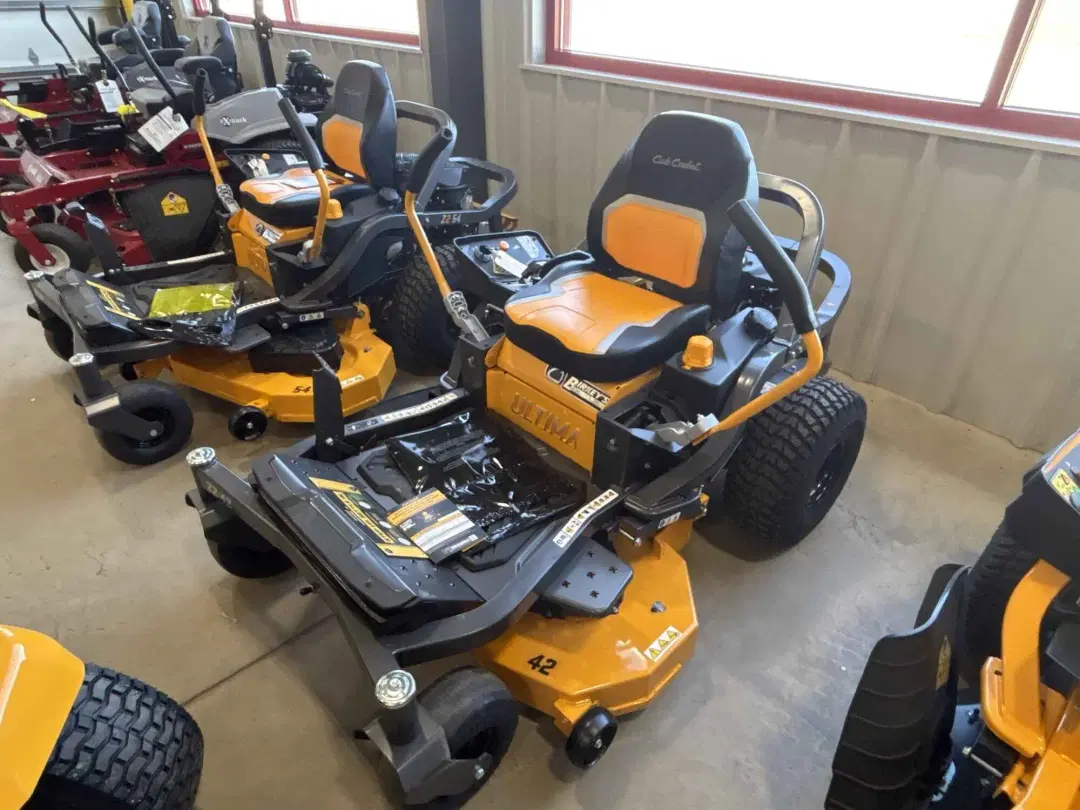 Image of Cub Cadet Z2 42 Primary Image