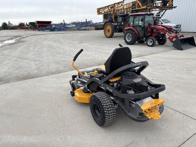 Image of Cub Cadet Z2 42 equipment image 4