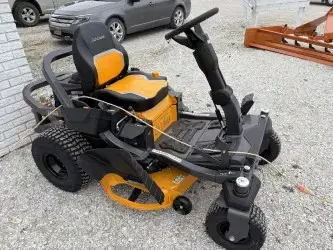 Image of Cub Cadet Z2 46S equipment image 3