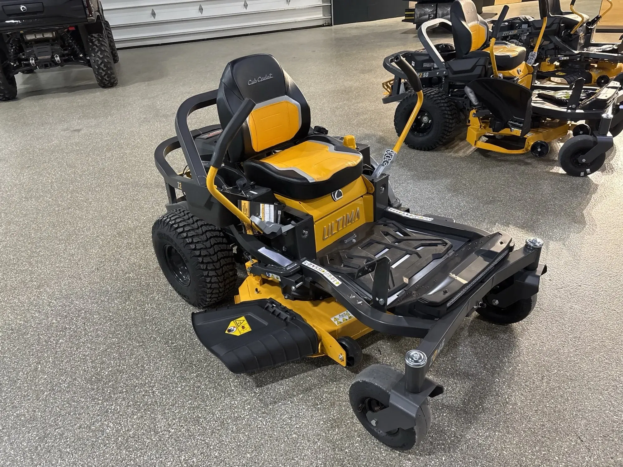 2026 Cub Cadet Z2 46 Equipment Image0