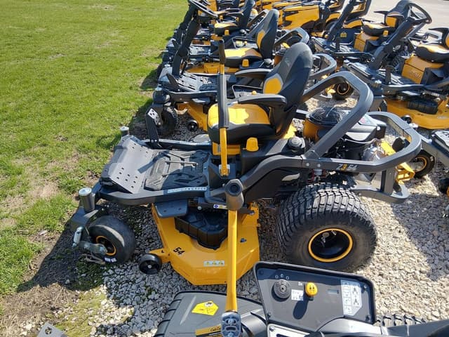 Image of Cub Cadet Z3 54 equipment image 3