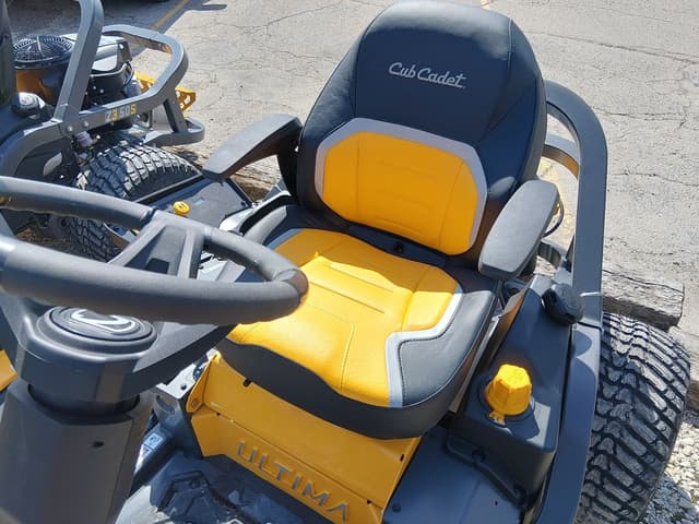 Image of Cub Cadet Z3 54S equipment image 2