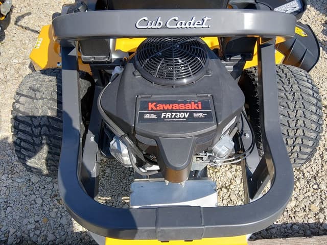 Image of Cub Cadet Z3 60 equipment image 4
