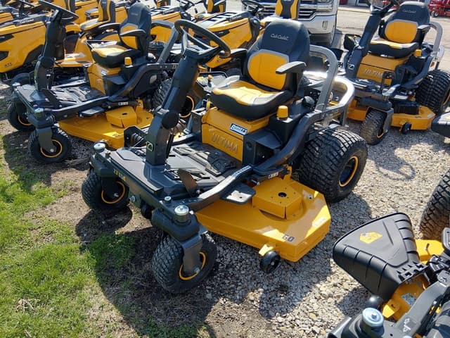 Image of Cub Cadet Z3 60S equipment image 1