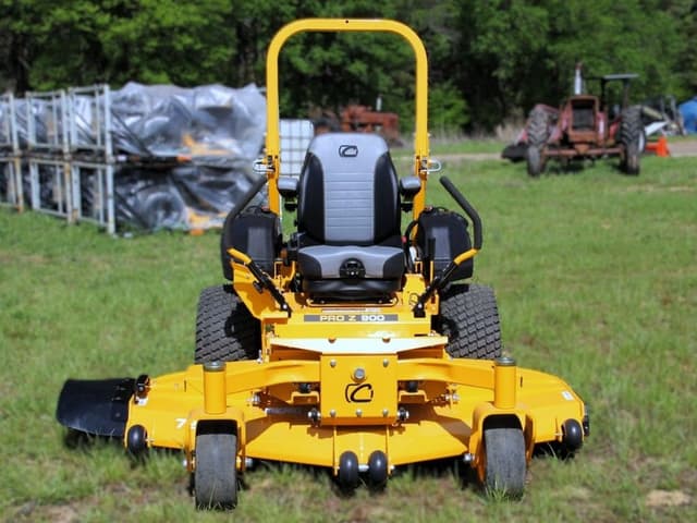 Image of Cub Cadet Pro Z972L equipment image 1