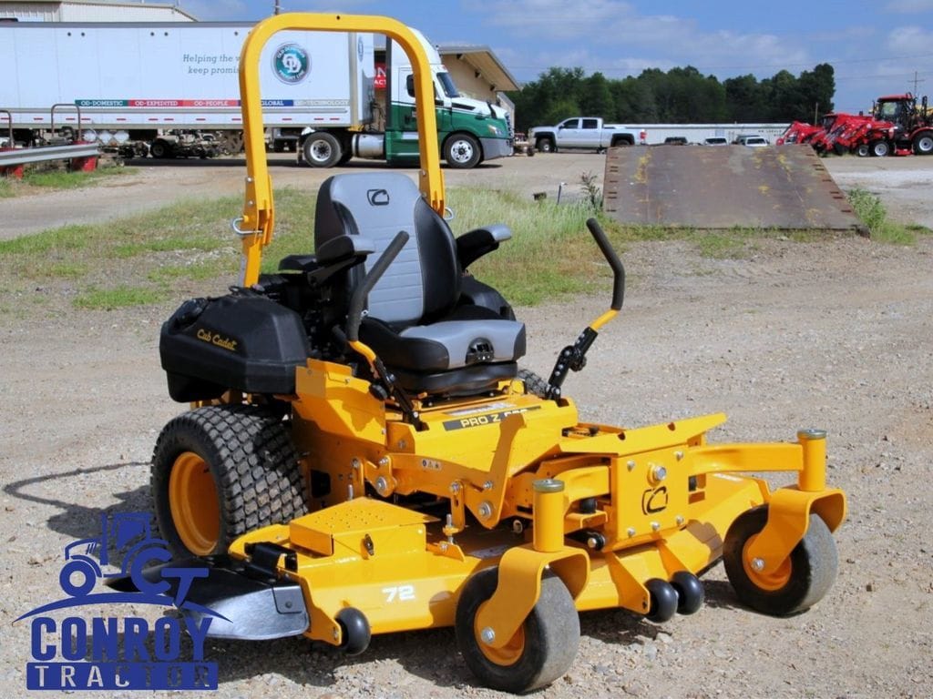 2026 Cub Cadet PRO Z900 Equipment Image0