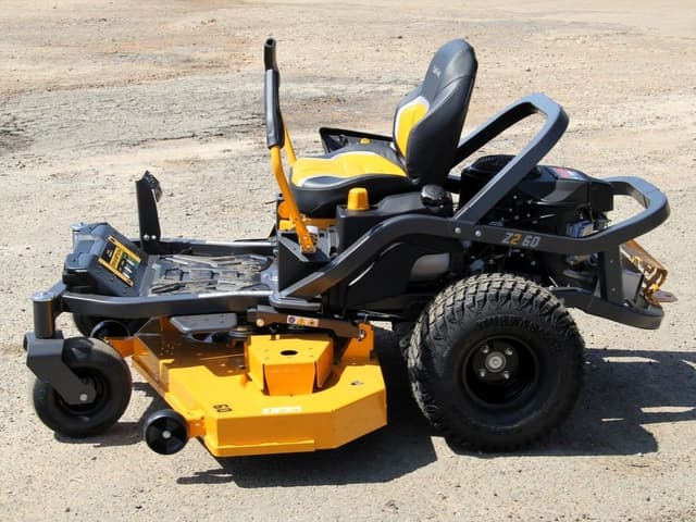 Image of Cub Cadet Z2 60 equipment image 3