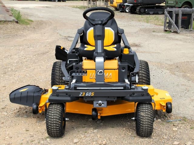 Image of Cub Cadet Z3 60S equipment image 1