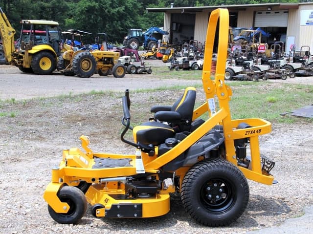 Image of Cub Cadet Ultima ZTX4 equipment image 3