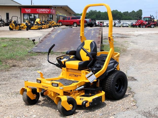 Image of Cub Cadet Ultima ZTX4 equipment image 2