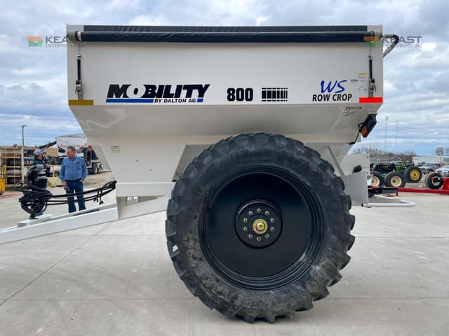 Image of Dalton Ag. Mobility 800 equipment image 1