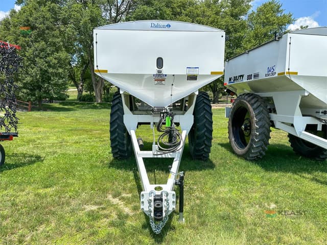 Image of Dalton Ag. Mobility 800 equipment image 1