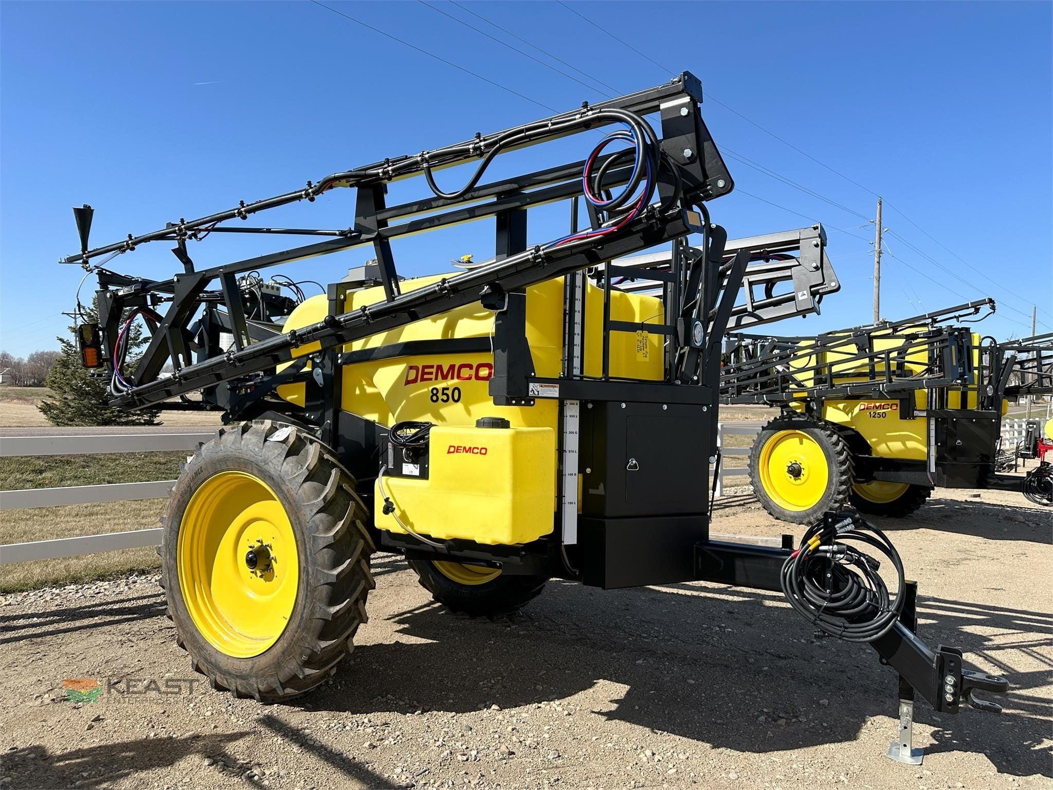 2026 Demco 850 Equipment Image0