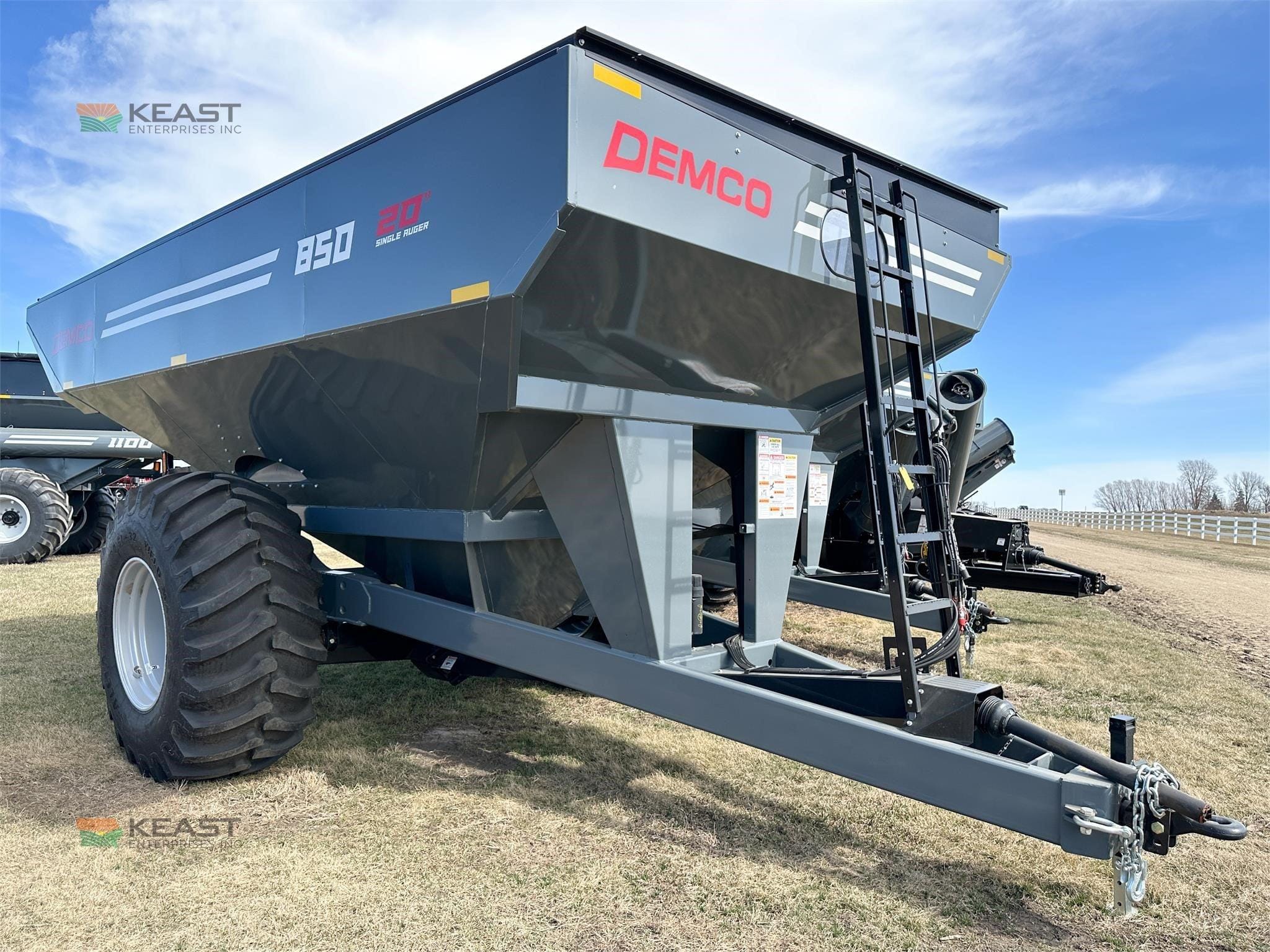 2026 Demco 850 Equipment Image0