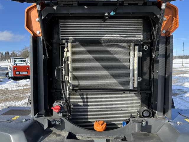 Image of Develon DL220-7 equipment image 4