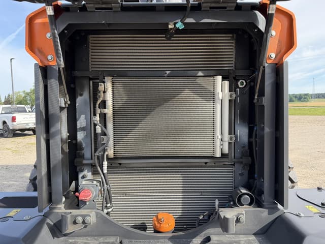 Image of Develon DL250-7 equipment image 4