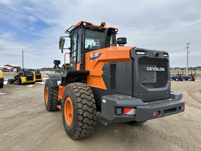 Image of Develon DL280-7 equipment image 2