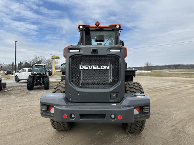 Image of Develon DL280-7 equipment image 3