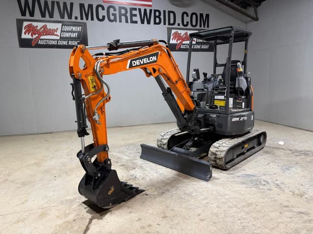 Image of Develon DX27Z-7 equipment image 1