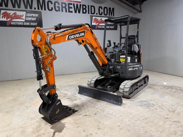 Image of Develon DX27Z-7 equipment image 1