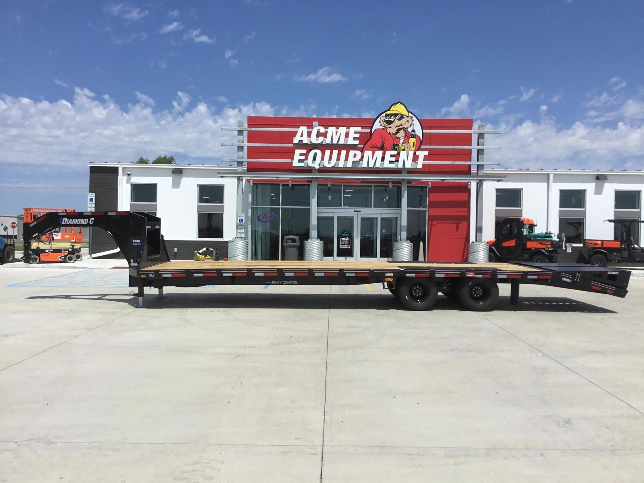2026 Diamond C FMAX210 Equipment Image0