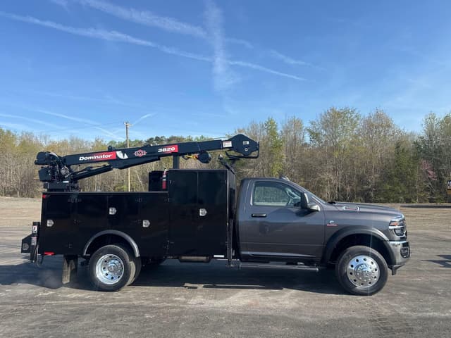 Image of Dodge Ram 5500 equipment image 1