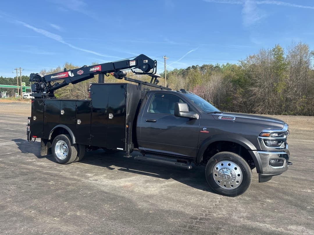 Image of Dodge Ram 5500 Primary image