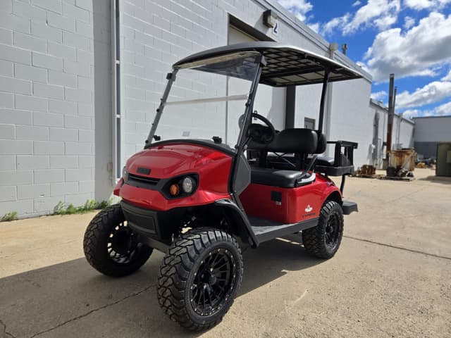 Image of EZ-GO Express S4 equipment image 1