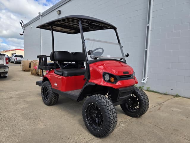 Image of EZ-GO Express S4 equipment image 3