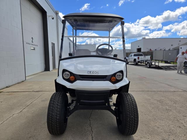 Image of EZ-GO Express S4 equipment image 2