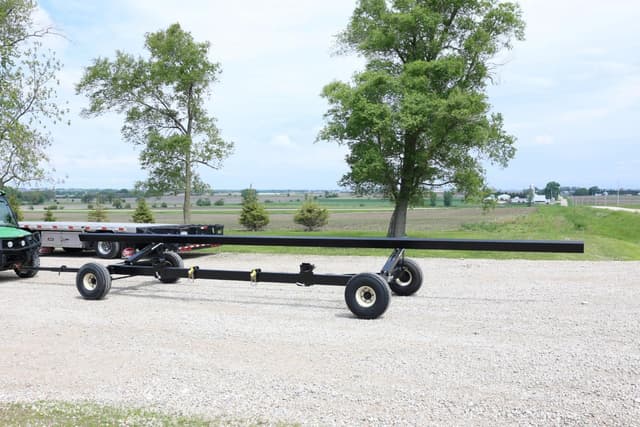 Image of E-Z Trail 680 equipment image 3