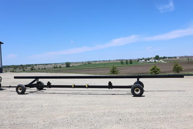 Image of E-Z Trail 880 equipment image 2