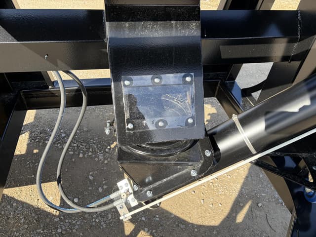 Image of E-Z Trail ZX1 equipment image 3