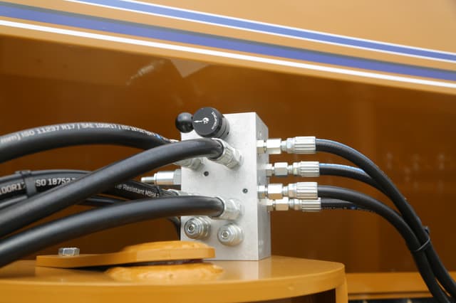 Image of Esch 5615 equipment image 4