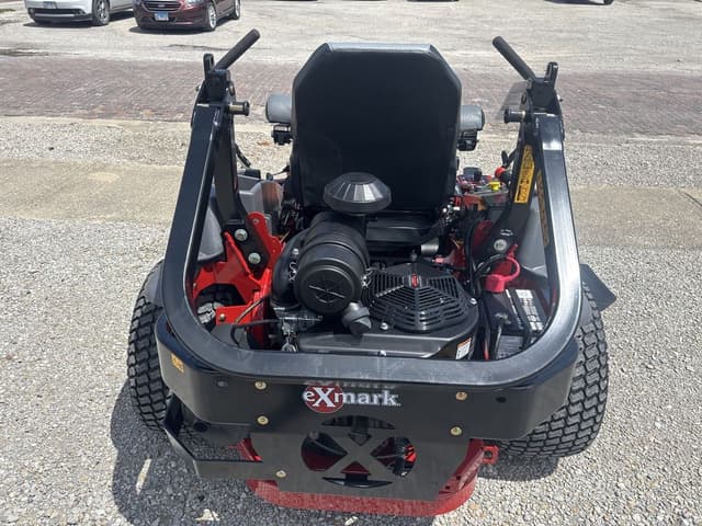 Image of Exmark Lazer Z S-Series equipment image 2