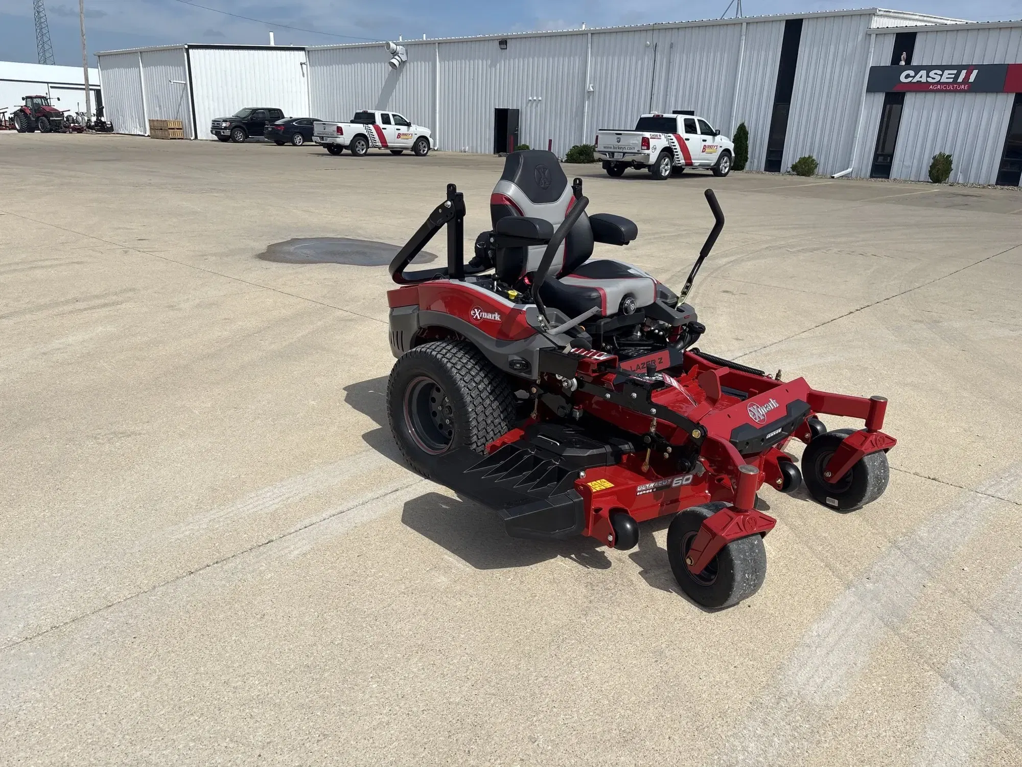 2026 Exmark LRX980EKC606Q1 Equipment Image0