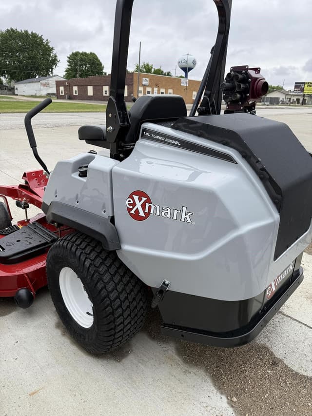 Image of Exmark LZS80TDYM724W0 equipment image 3