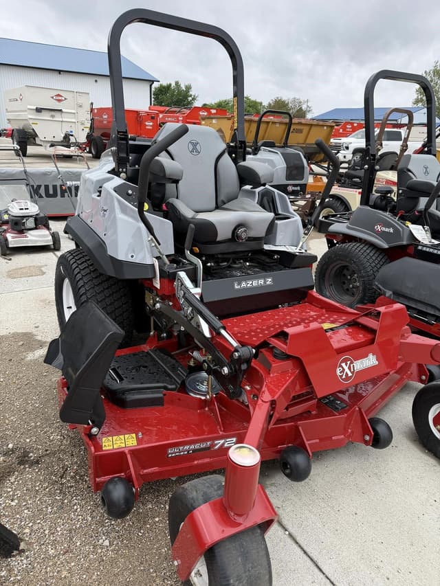 Image of Exmark LZS80TDYM724W0 equipment image 2