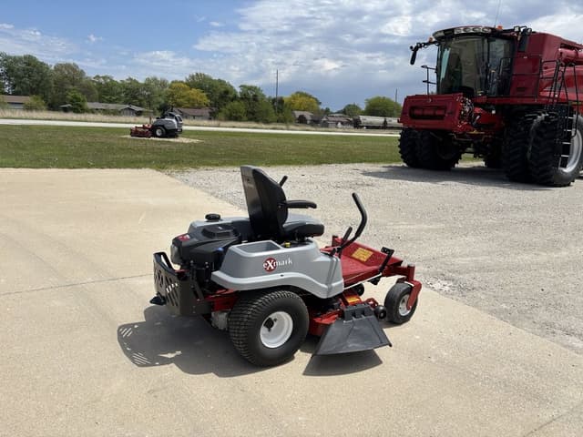 Image of Exmark Quest S-Series equipment image 2