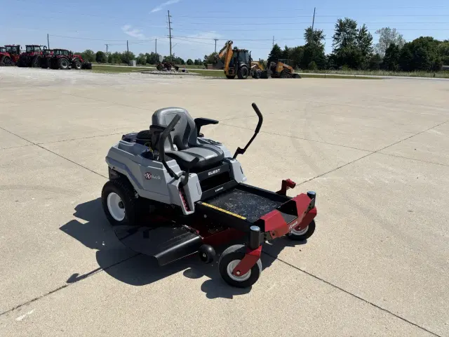 Image of Exmark QZS724GEE54200 equipment image 1
