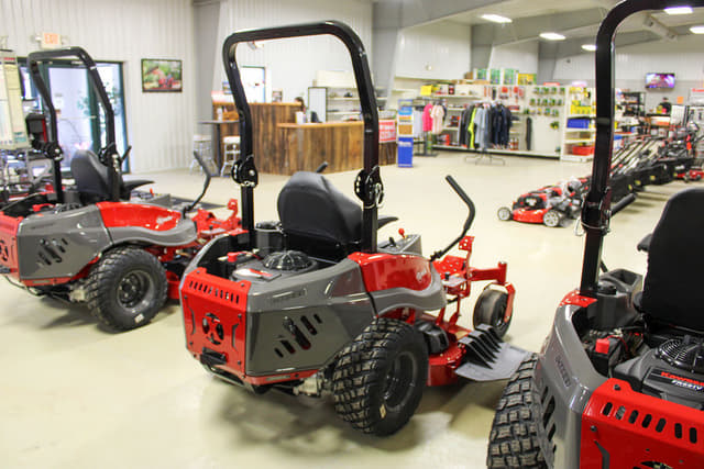 Image of Exmark E-Series equipment image 4