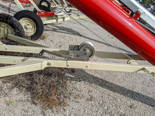 Image of Farm King 1031 equipment image 4