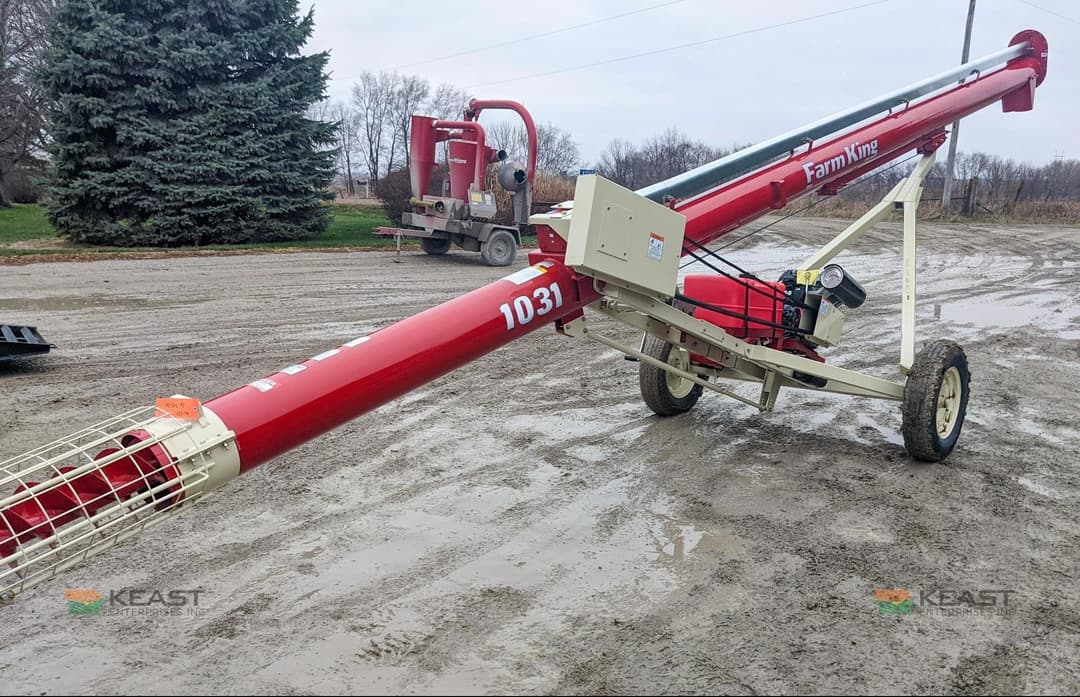 Image of Farm King 1031 Primary image