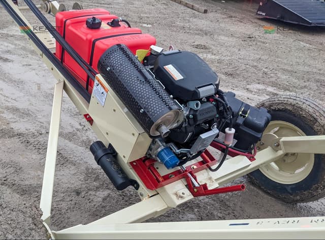 Image of Farm King 1031 equipment image 2