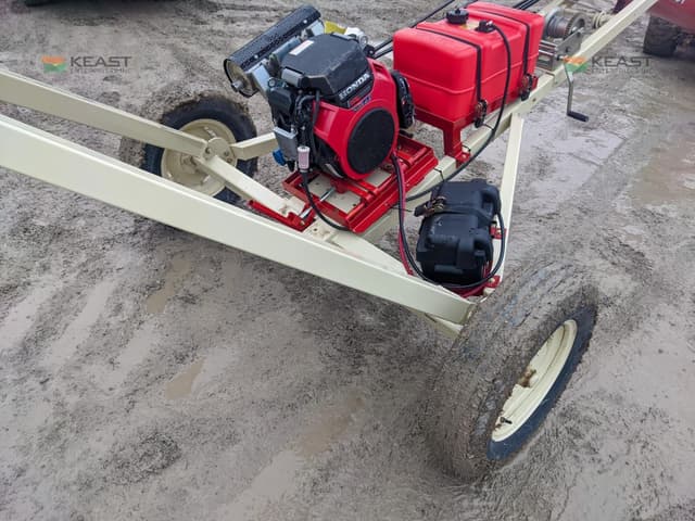 Image of Farm King 1031 equipment image 4