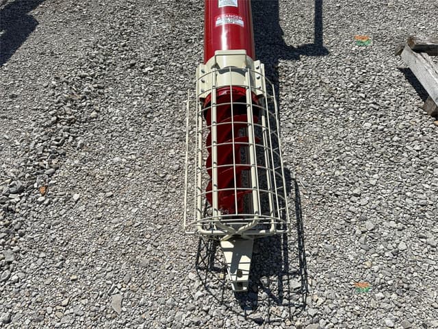 Image of Farm King 1031 equipment image 3