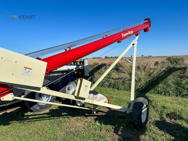 Image of Farm King 1036 equipment image 3
