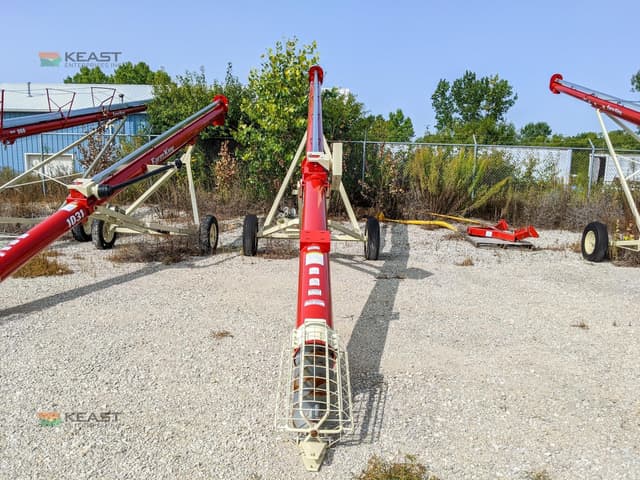 Image of Farm King 1036 equipment image 1