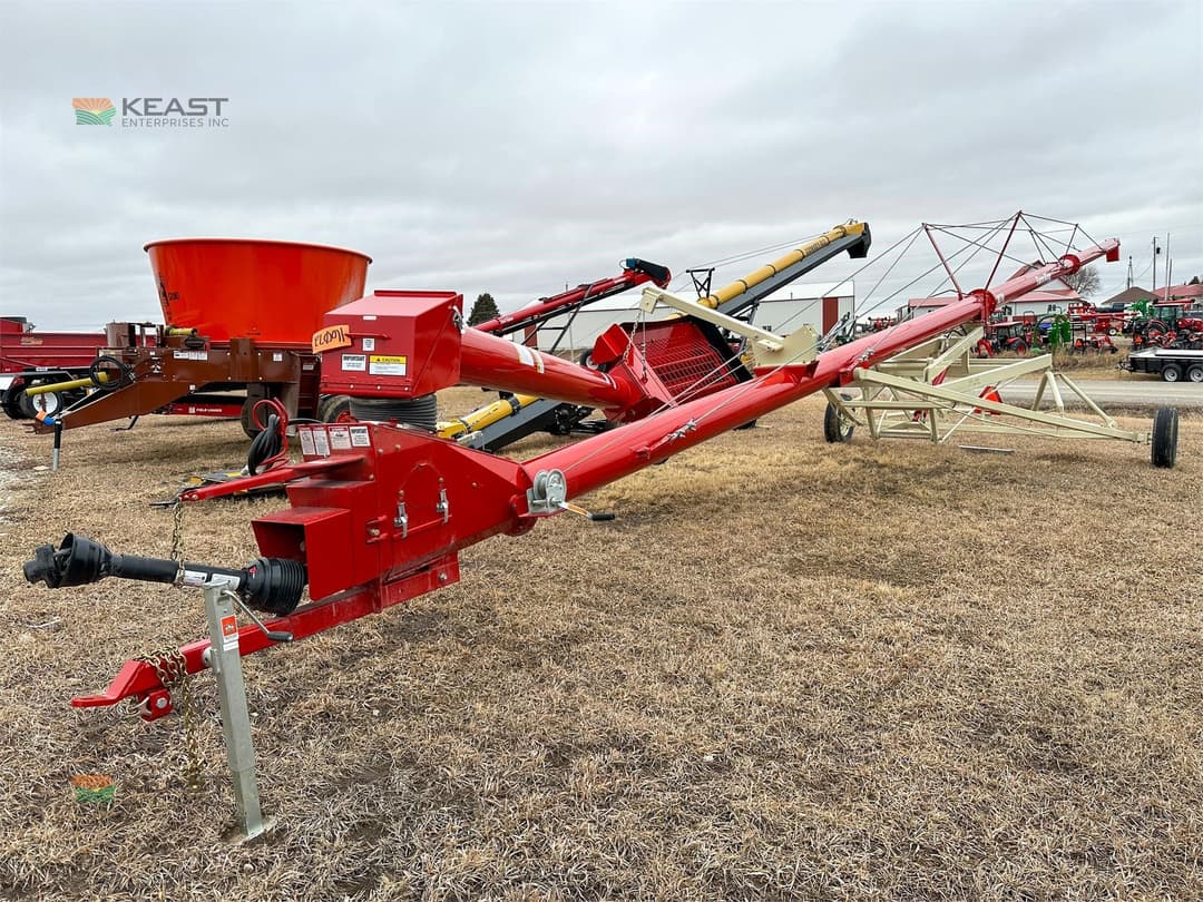 Image of Farm King 1070 Primary image